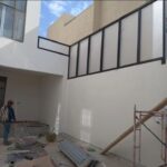 مظلات كهربائية متحركة 2025