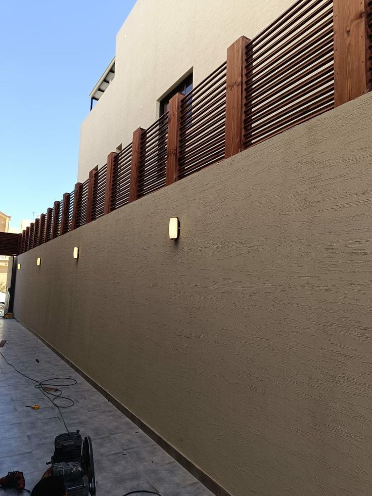 كيف تختار نوع الساتر المناسب لاحتياجك؟